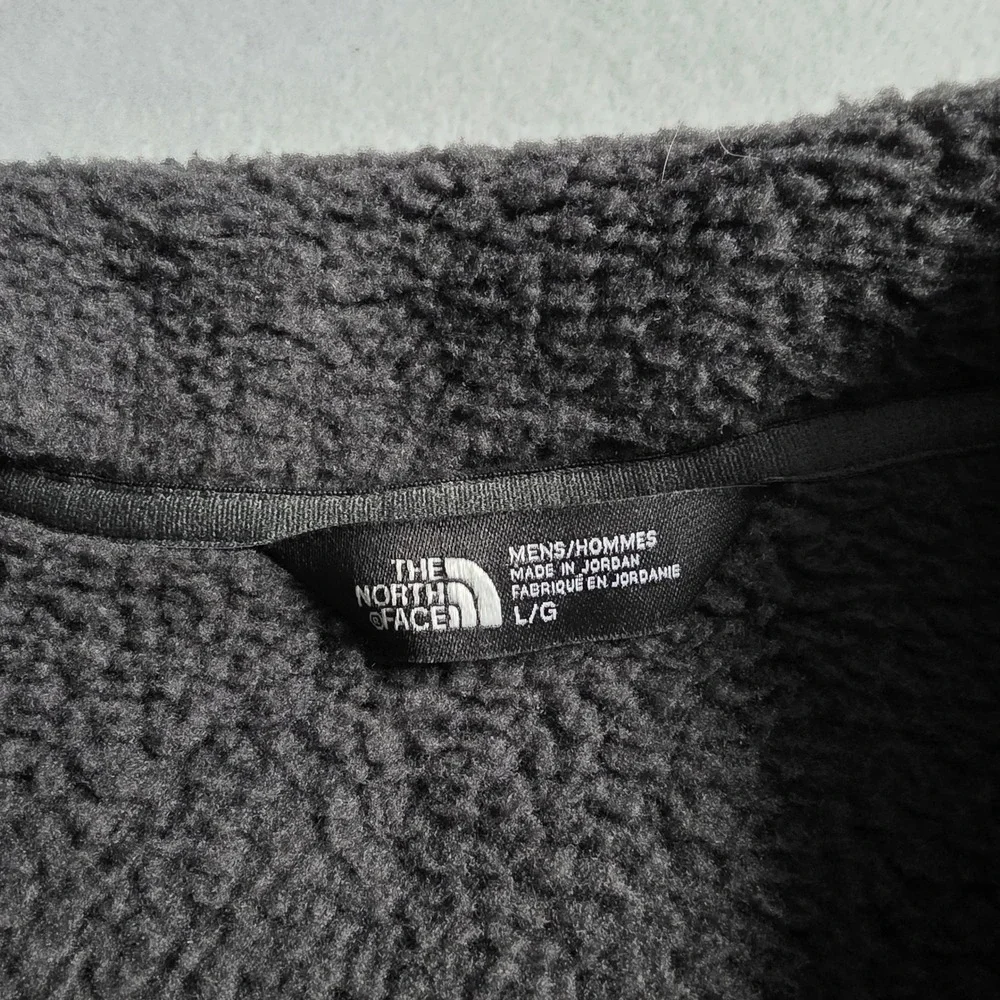 The North Face Mens Gordon Lyons 1/4 Zip Fleece Pullover Dark Grey Large
